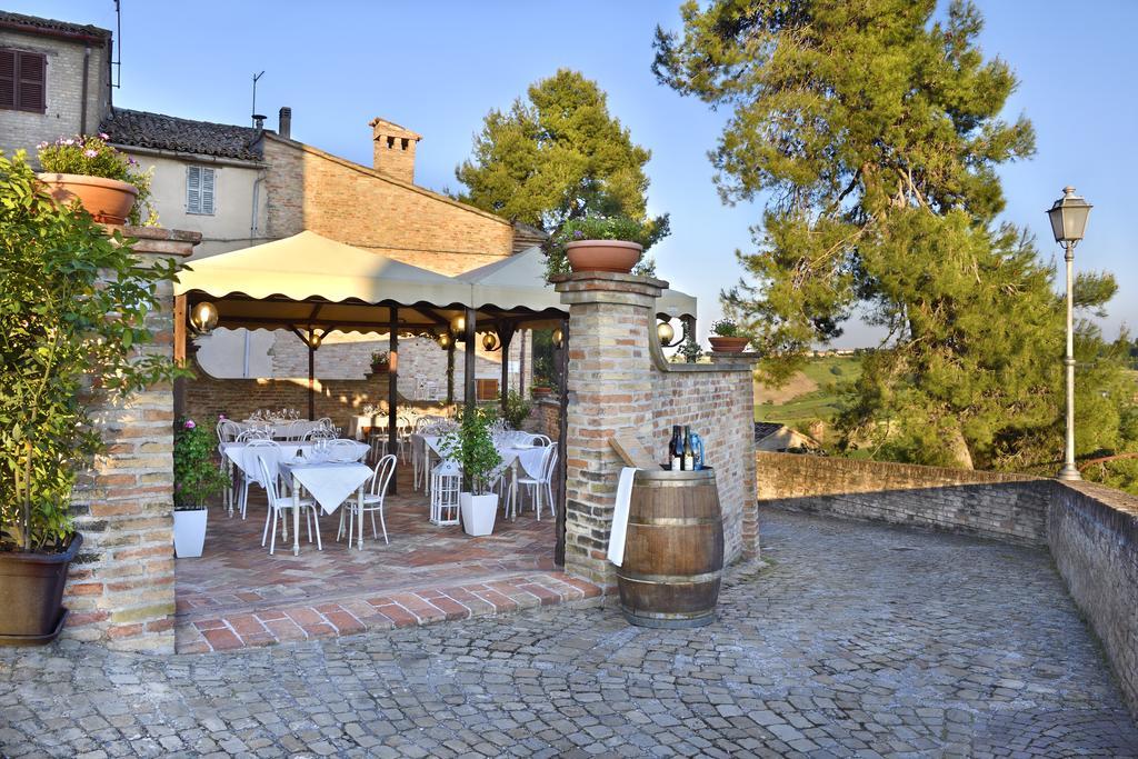 Albergo Diffuso Borgo Montemaggiore Montemaggiore al Metauro Exterior photo